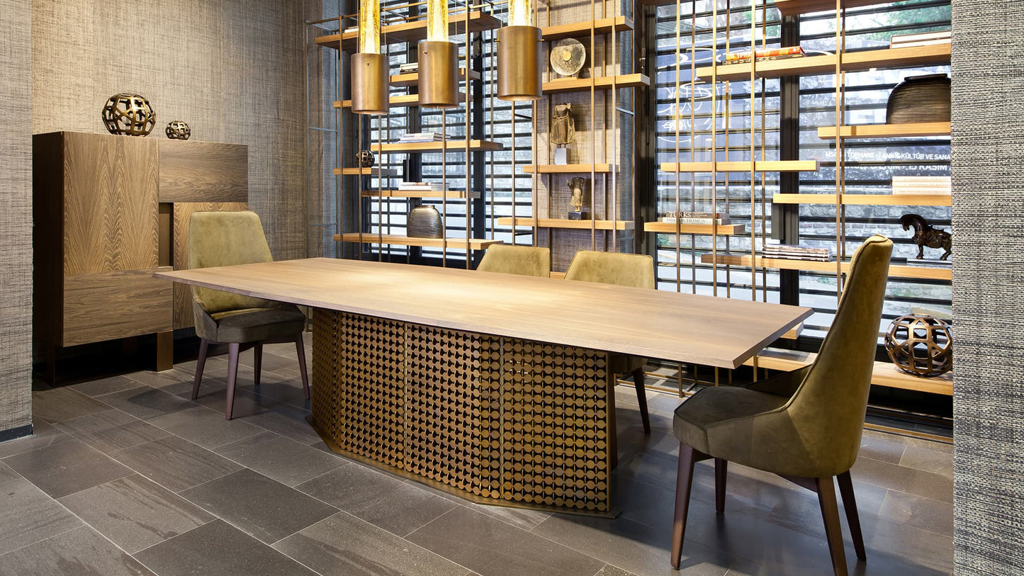 S-Penny Dining Table