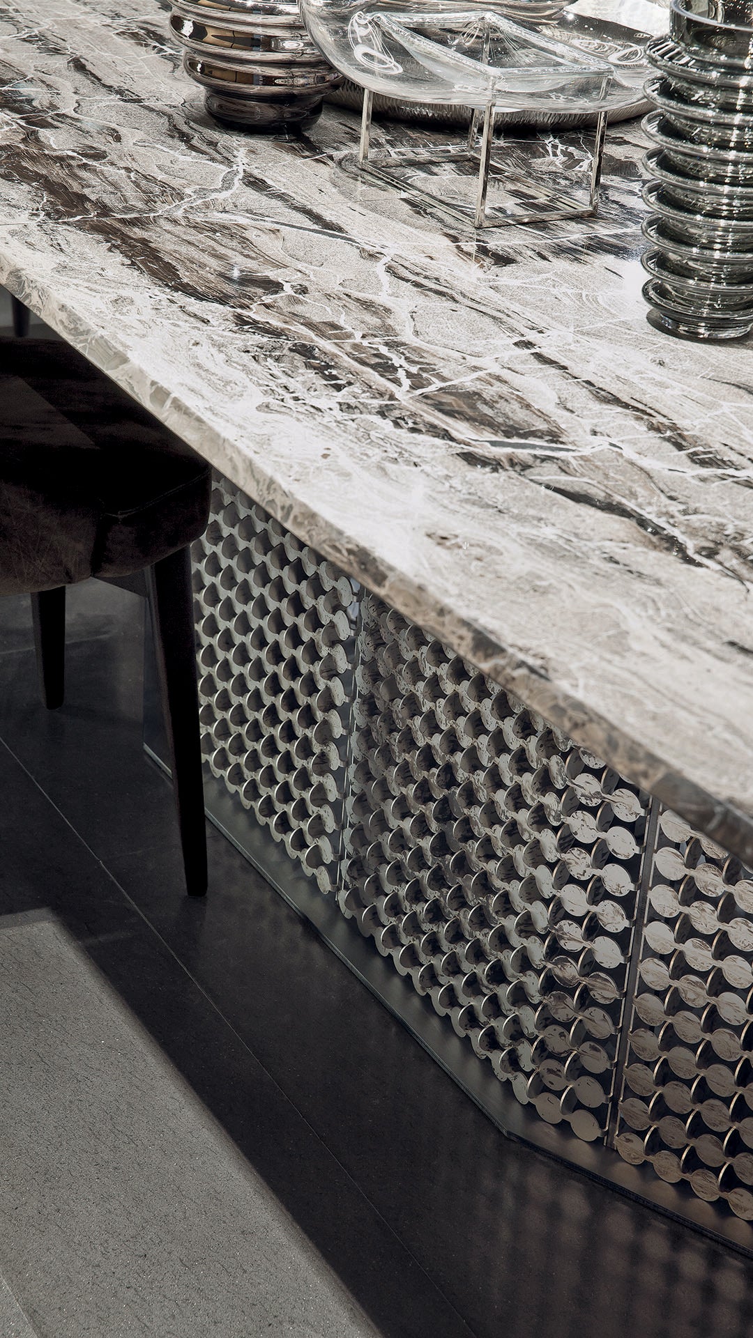 S-Penny Dining Table