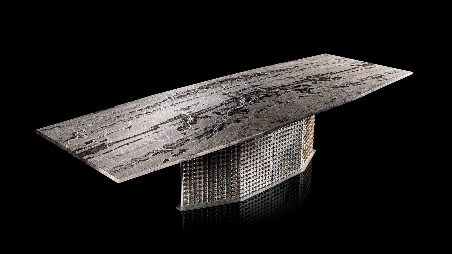 S-Penny Dining Table