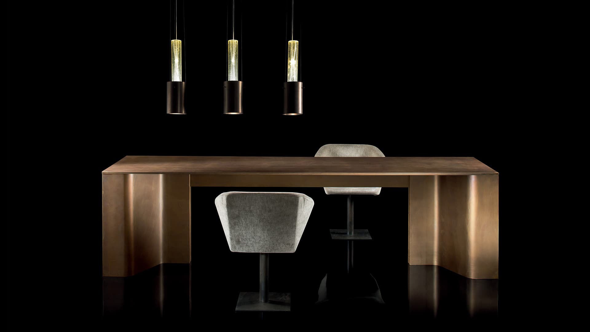 Time Dining Table