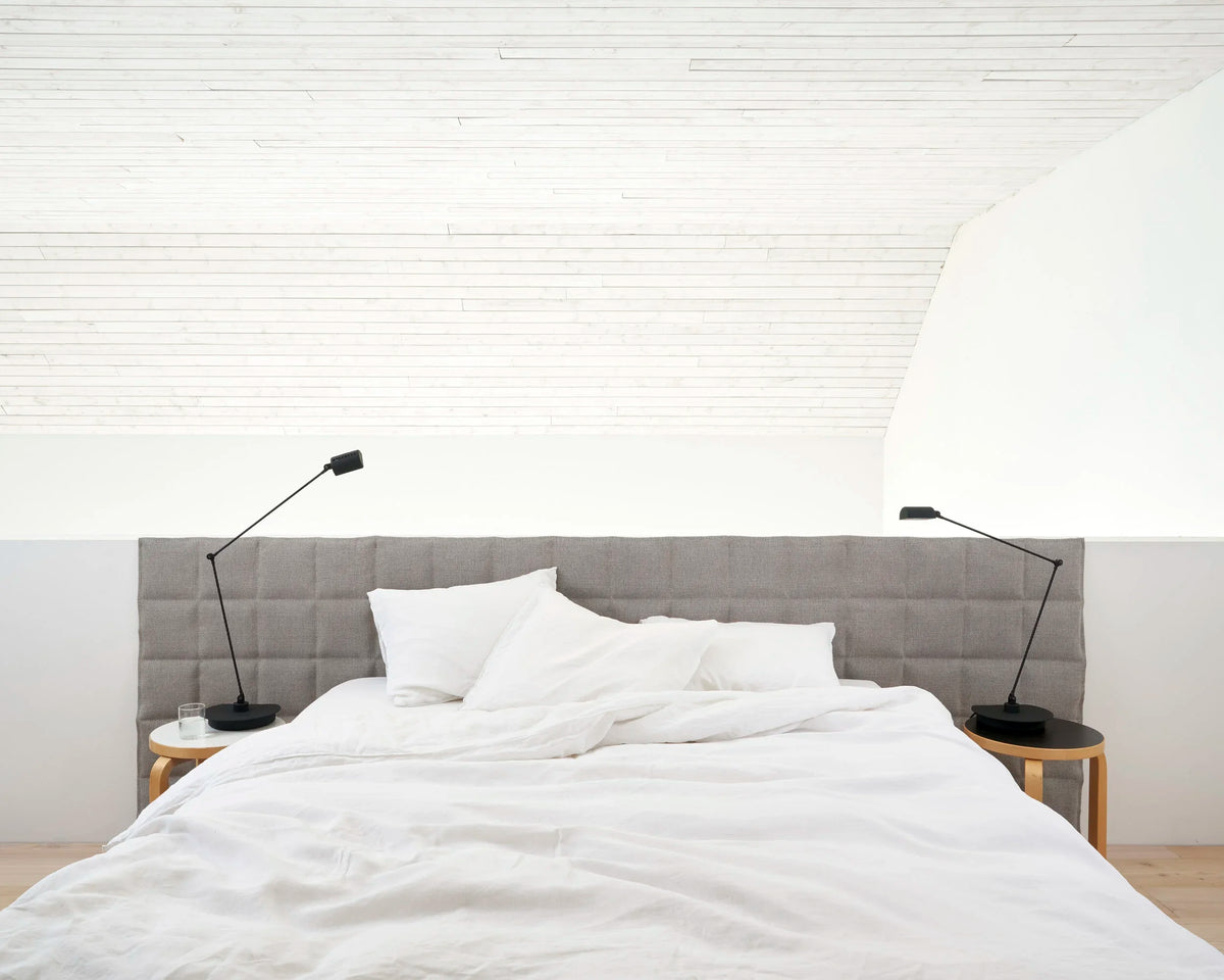 Quilted bed headboard